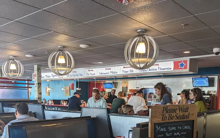 Interior Roundabout Diner and Lounge 580 Portsmouth Traffic Circle Portsmouth NH September 2024